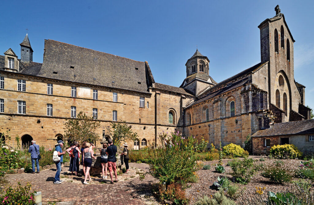 Cloitre de l'abbaye d'Aubazine